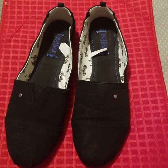Malove shoes - Picture 1 of 2